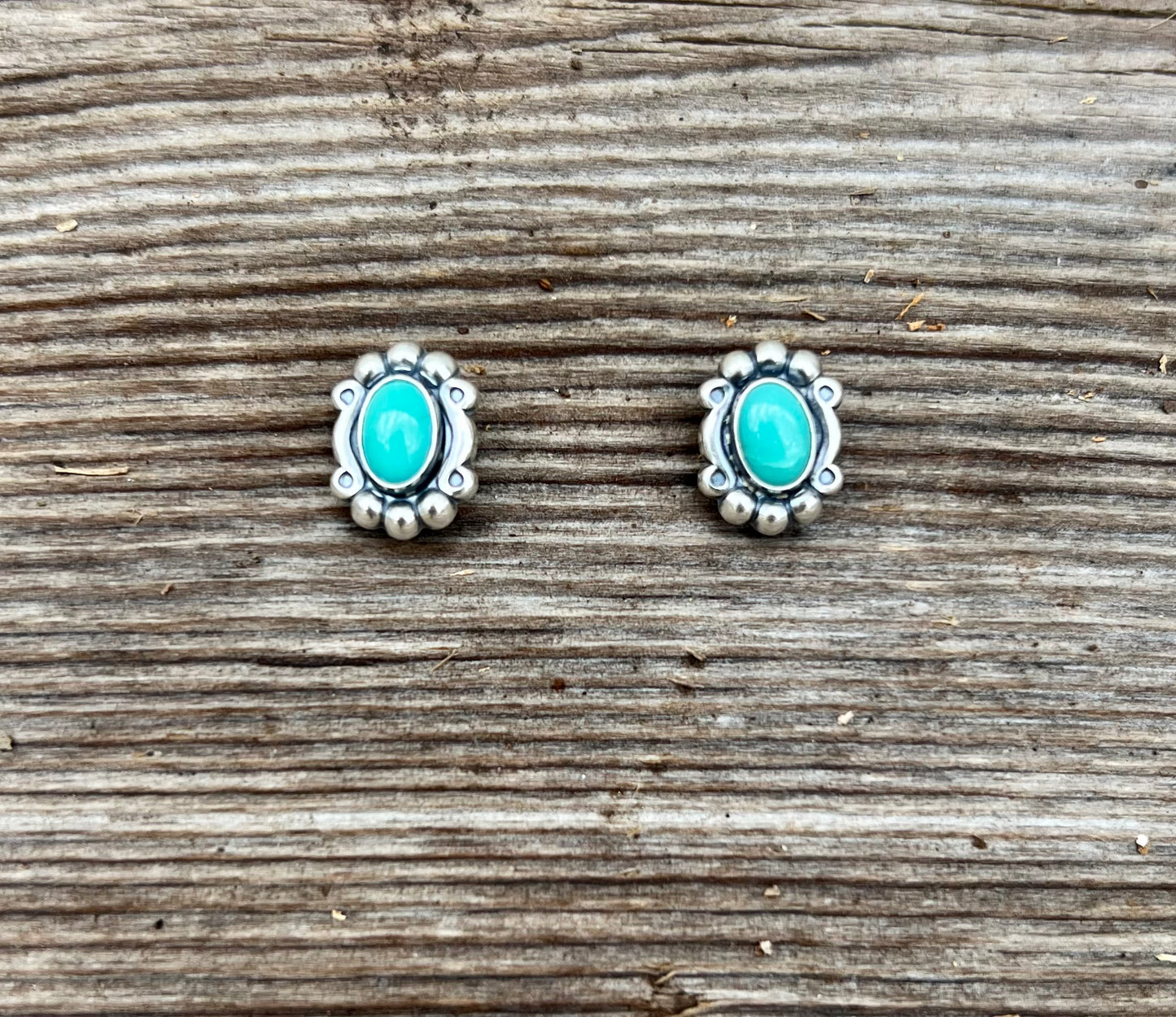 The Polly stud earrings